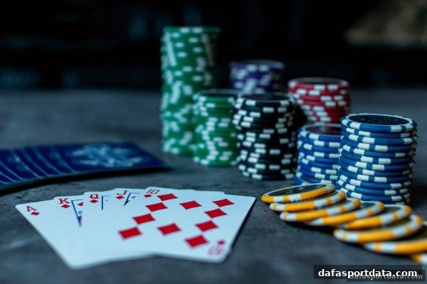 大发体育带你深度解析牌九拆牌：从入门到精通的实战进阶法则